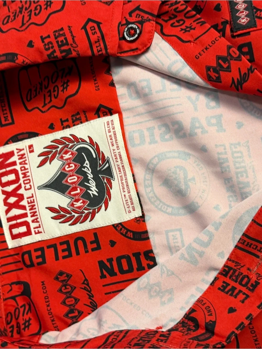 DIXXON Woman’s Klock Werks Red and Black Graphic Short Sleeve Button-Up Top - Picture 3 of 7